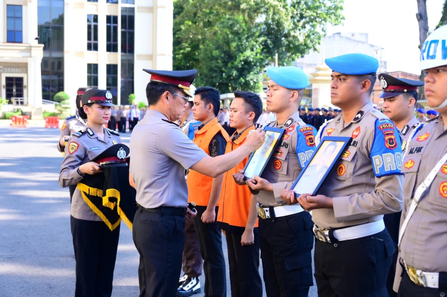 Polda Jambi Gelar Upacara PTDH, Empat Personel Diberhentikan Tidak Dengan Hormat