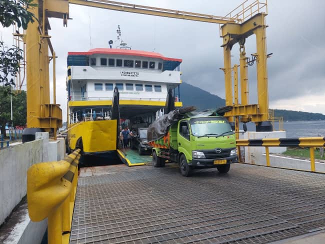 JEMBATAN LAUT MALUKU UTARA: ANGKUTAN PERINTIS CIPTAKAN PEMERATAAN EKONOMI