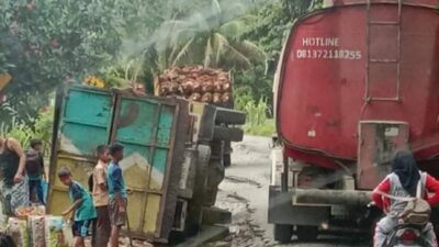 Rusak Parah Jalan Poros Nibung Akibat Truk Angkut CPO PT. Garuda Food