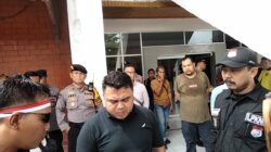 Puluhan Anggota Lembaga Perlindungan Konsumen Nusantara Indonesia Merangin , Geruduk Kantor PDAM Merangin Atas Ketidakpuasan Masyarakat