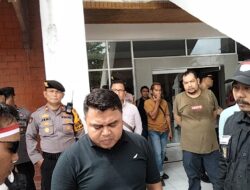 Puluhan Anggota Lembaga Perlindungan Konsumen Nusantara Indonesia Merangin , Geruduk Kantor PDAM Merangin Atas Ketidakpuasan Masyarakat