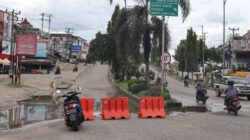 Pemkab Merangin Resmi Tutup Jalan Tergenang Untuk Umum, Perbaikan Dalam Proses Izin Balai Pelaksana Jalan Nasional