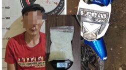 Bravo Satresnarkoba, Tangkap Diduga Kurir Narkoba di Pangkal Jembatan Gantung Maur Lama