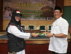 Pj. Sekda Kabupaten Bogor Berangkatkan 432 Calon Jamaah Haji Kloter 56 JKS Asal Kabupaten Bogor 