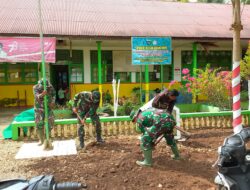 Sambut HUT RI-79, Satgas TMMD-121 Goro Bersama: Membersikan Lingkungan Sekolah SDN 18 Lagan Gadang Mudik